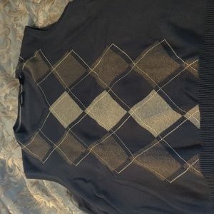 Van Heusen sweater vest with argyle pattern